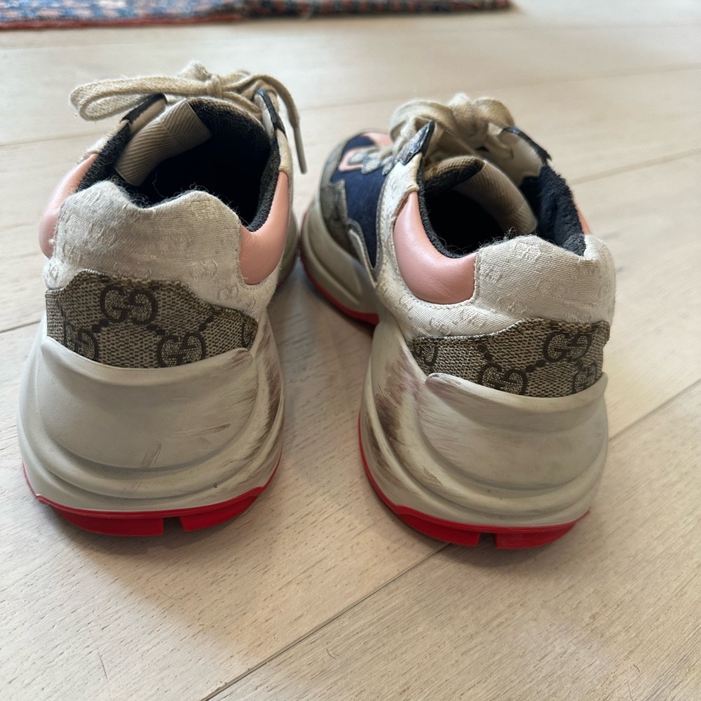 Gucci Rhyton Sneakers - Picture 5 of 6